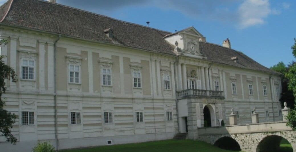Naturparkplatz Leithastraße Rohrau