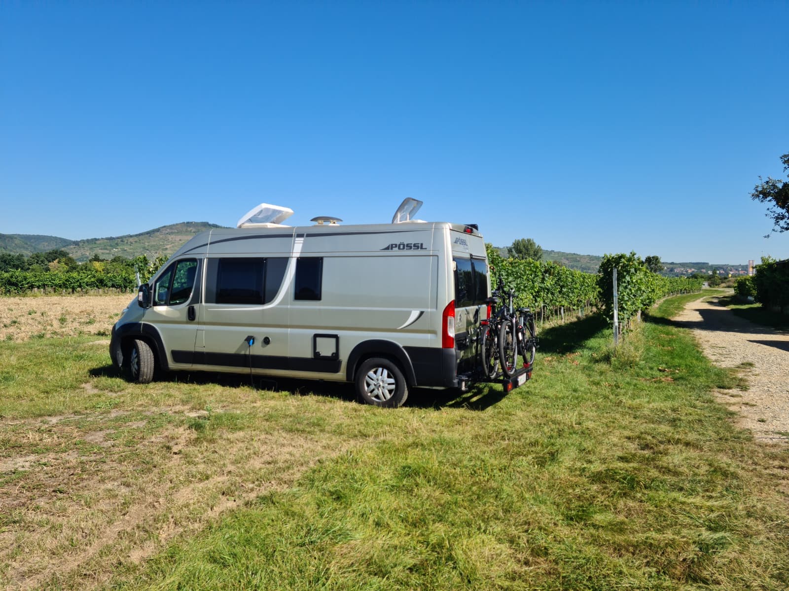 Stellplatz im Weinparadies - Idylle am Weingut